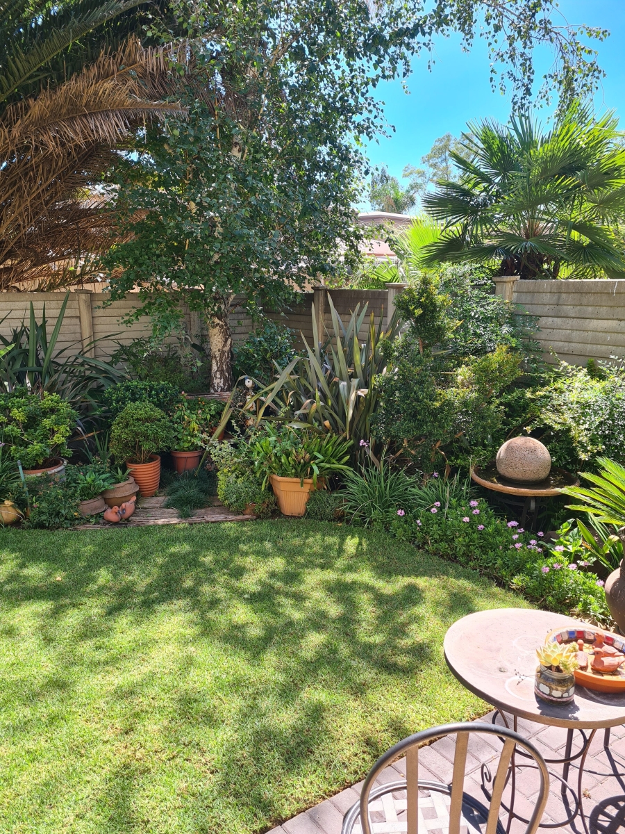 5 Bedroom Property for Sale in Maraldi Estate Free State